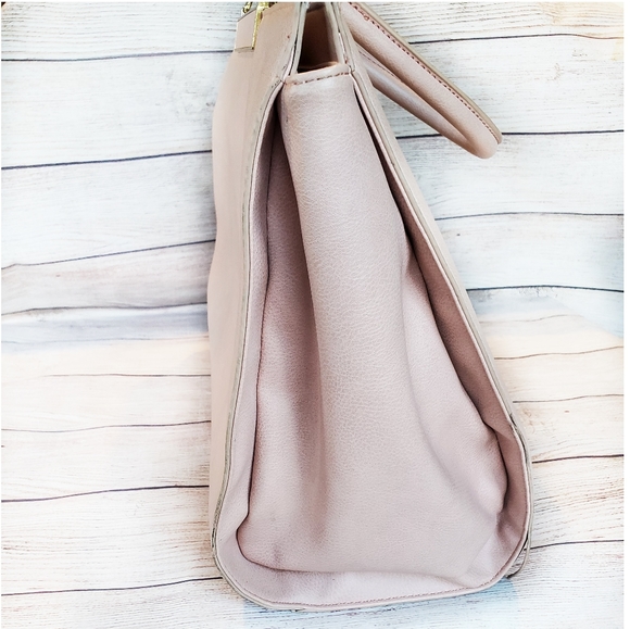 BeBe Pink Quilted Pattern Gold Accent Handbag - Picture 4 of 4